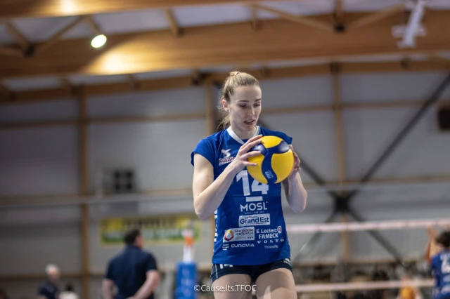 Tatiana Kulikova - France - TFOC - Middle-Blocker - season 2024-2025