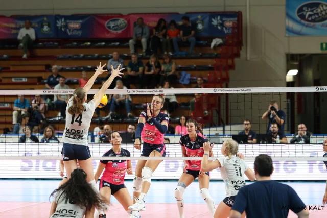 Tatiana Kulikova 2023 2024 Season Wevza 15