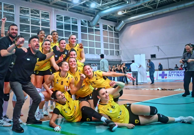 Tatiana Kulikova Aek Greek Cup Ceremony 30