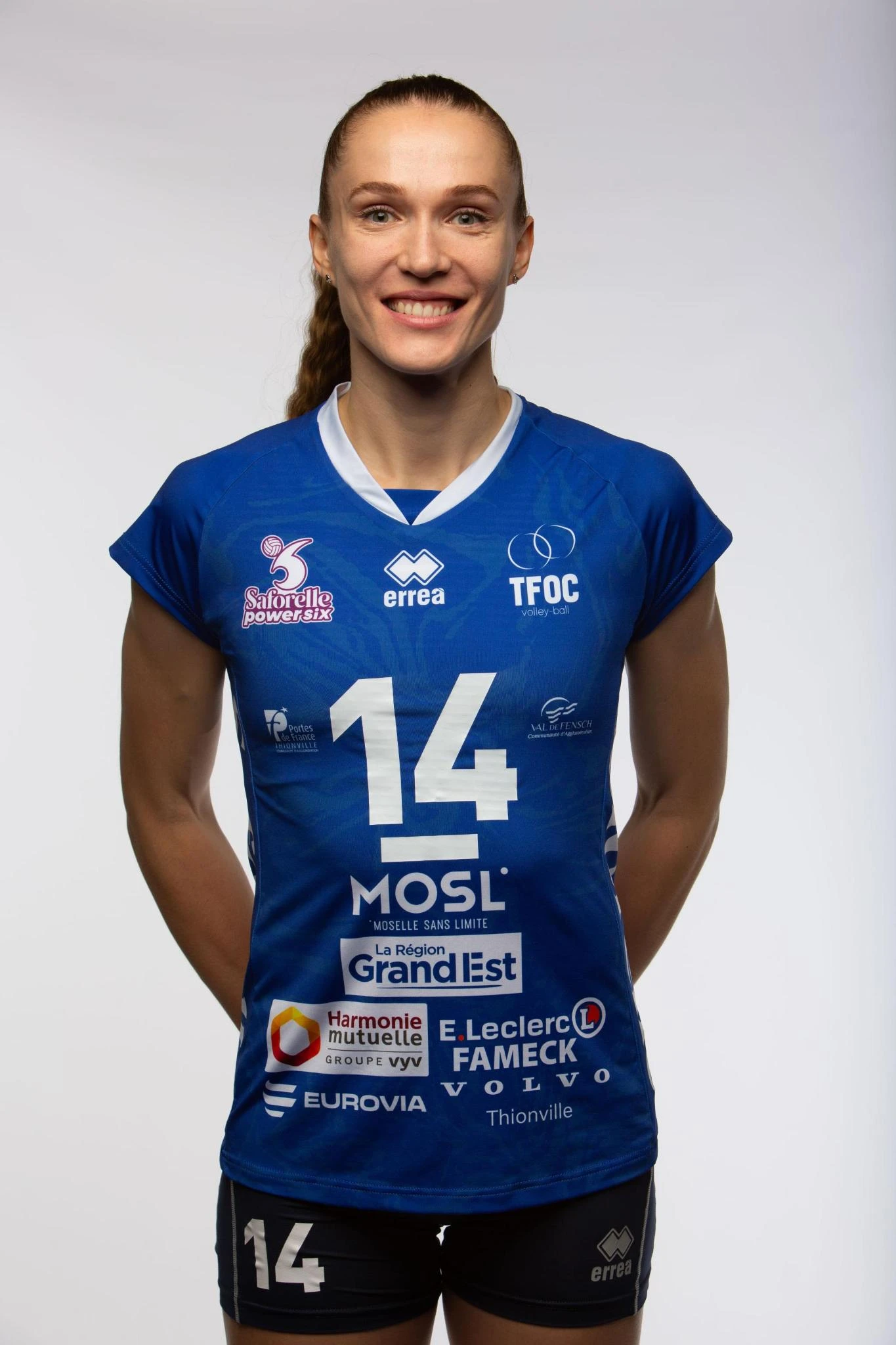 Tatiana Kulikova - Middle-Blocker