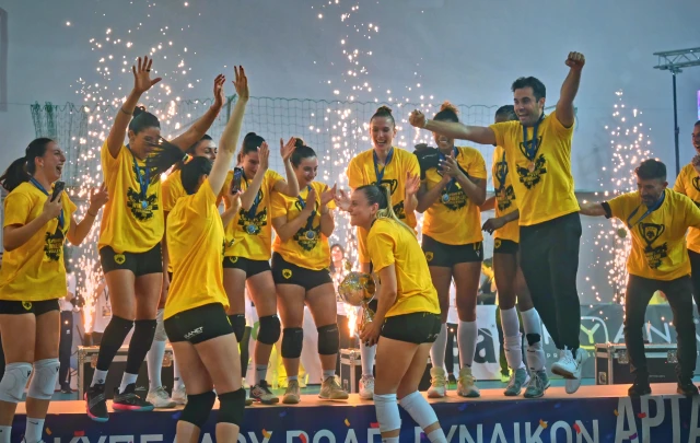 Tatiana Kulikova Aek Greek Cup Ceremony 10