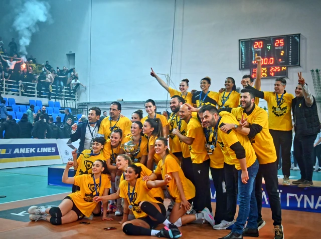 Tatiana Kulikova Aek Greek Cup Ceremony 4