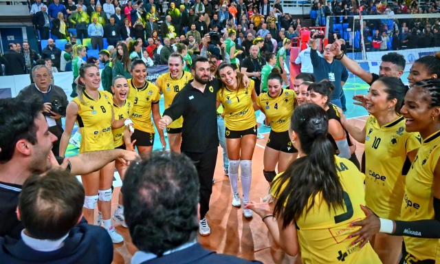 Tatiana Kulikova Aek Greek Cup Ceremony 33