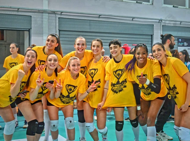 Tatiana Kulikova Aek Greek Cup Ceremony 27