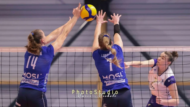 Tatiana Kulikova 2023 2024 Season Tfoc Lecannet 4